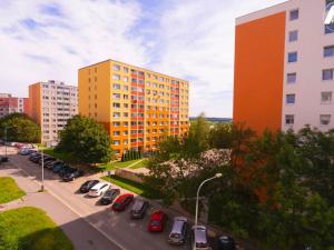 Pronájem bytu 2+kk, Praha - Černý Most, Vašátkova, 45 m2