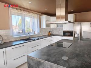 Prodej rodinného domu, Kly, 157 m2