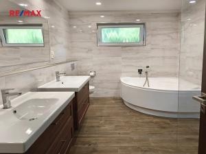 Prodej rodinného domu, Kly, 157 m2