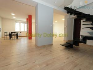 Pronájem bytu 4+kk, Opava, Bochenkova, 178 m2