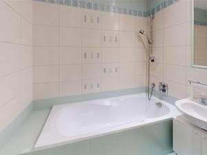 Pronájem bytu 2+kk, Beroun - Beroun-Město, Košťálkova, 44 m2