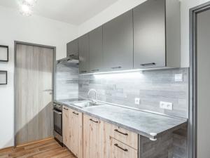 Prodej bytu 2+1, Telč - Telč-Staré Město, Radkovská, 73 m2