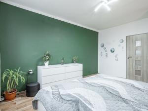 Prodej bytu 2+1, Telč - Telč-Staré Město, Radkovská, 73 m2