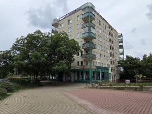 Prodej obchodního prostoru, Praha - Černý Most, Dygrýnova, 140 m2