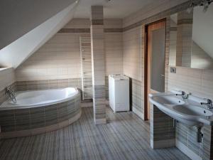 Prodej rodinného domu, Senička, 155 m2