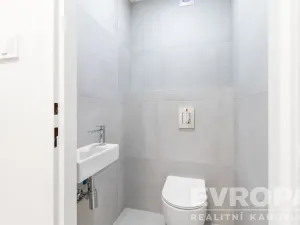 Prodej bytu 3+kk, Úsobí, 64 m2