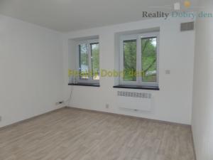 Pronájem bytu 2+kk, Opava, Rybářská, 29 m2