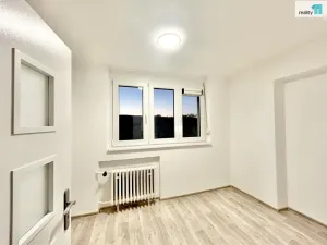 Pronájem bytu 4+1, Praha - Modřany, U zastávky, 75 m2