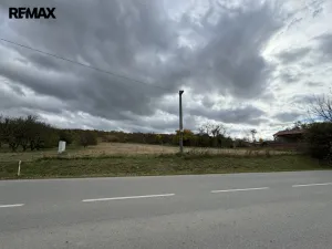 Prodej komerčního pozemku, Hustopeče, 2813 m2