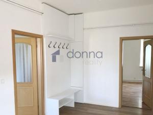 Pronájem bytu 3+1, Praha, Na srpečku, 83 m2