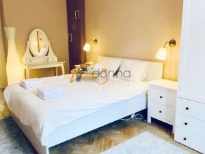 Pronájem bytu 2+kk, Praha, Lucemburská, 50 m2