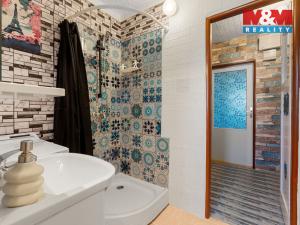 Prodej bytu 3+1, Jesenice, Školní, 55 m2