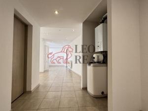 Prodej rodinného domu, Topolná, 215 m2