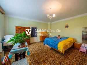 Prodej rodinného domu, Hluboké, 107 m2