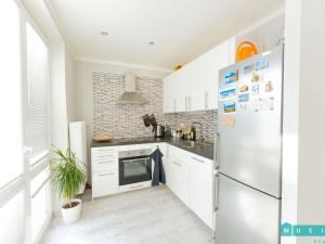 Pronájem bytu 2+kk, Olomouc, Legionářská, 52 m2