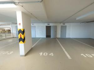 Pronájem bytu 3+kk, Praha - Hlubočepy, Fabiánové, 63 m2