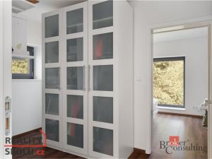 Prodej rodinného domu, Velké Popovice, U Školky, 190 m2