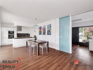 Prodej rodinného domu, Velké Popovice, U Školky, 190 m2