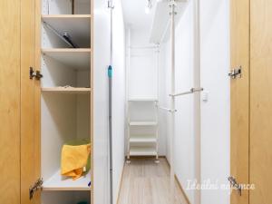 Pronájem bytu 2+kk, Praha - Zličín, Sazovická, 63 m2