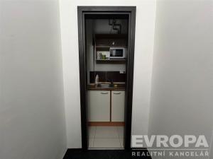 Pronájem kanceláře, Praha - Kunratice, Jana Růžičky, 26 m2