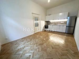 Pronájem bytu 3+1, Praha - Malá Strana, Plaská, 91 m2