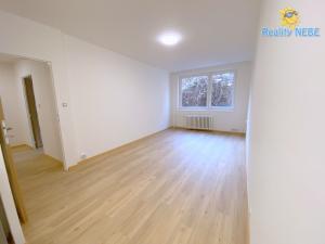 Pronájem bytu 2+kk, Praha - Smíchov, U Demartinky, 49 m2