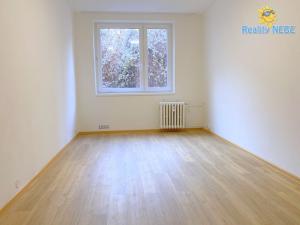 Pronájem bytu 2+kk, Praha - Smíchov, U Demartinky, 49 m2