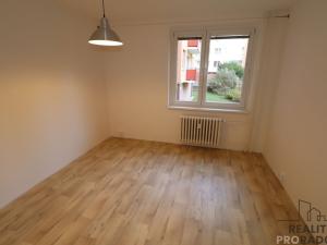 Pronájem bytu 3+1, Brno, Krymská, 75 m2