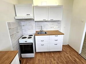 Prodej bytu 2+kk, Osek, Hrdlovská, 40 m2