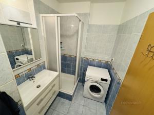 Pronájem bytu 1+kk, Zlín, Na Honech I, 27 m2