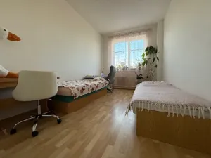 Prodej bytu 2+1, Milovice, Topolová, 66 m2