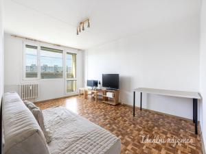 Pronájem bytu 3+1, Praha - Horní Měcholupy, Parmská, 72 m2