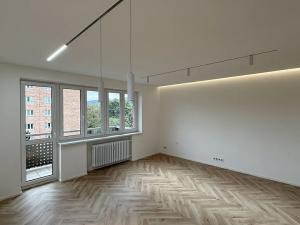 Pronájem bytu 2+1, Zlín, Věžové domy, 65 m2