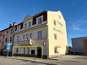 Pronájem kanceláře, Kaplice, Linecká, 100 m2