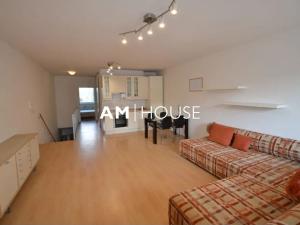 Pronájem bytu 2+kk, Praha - Vysočany, Skloněná, 63 m2