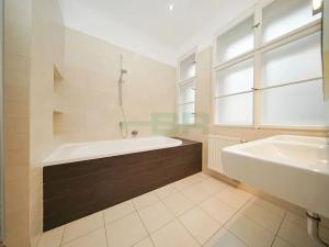 Pronájem bytu 4+kk, Praha - Vinohrady, 104 m2