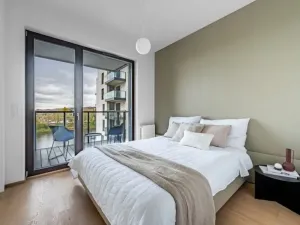 Pronájem bytu 2+kk, Praha - Holešovice, Sanderova, 60 m2