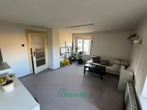 Prodej rodinného domu, Králův Dvůr, Pod Hájem, 270 m2