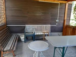 Prodej chaty, Borohrádek, 25 m2