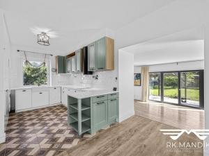 Prodej rodinného domu, Mníšek pod Brdy, U nádraží, 164 m2