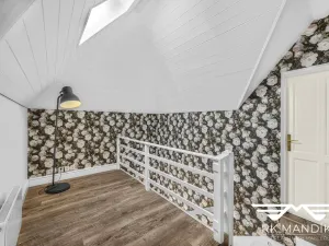 Prodej rodinného domu, Mníšek pod Brdy, U nádraží, 164 m2