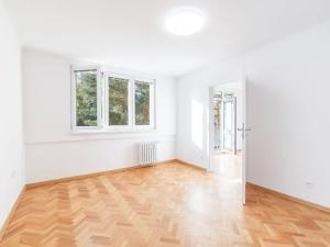 Pronájem bytu 2+1, České Budějovice, Lidická tř., 52 m2