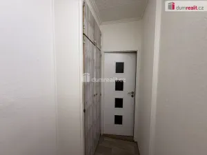 Pronájem bytu 1+1, Jílové - Martiněves, E. Krásnohorské, 36 m2