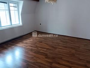 Pronájem bytu 2+1, Děčín - Děčín I-Děčín, Křížová, 80 m2