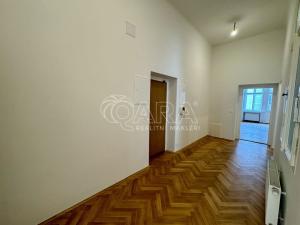 Pronájem bytu 3+1, Praha, Revoluční, 125 m2