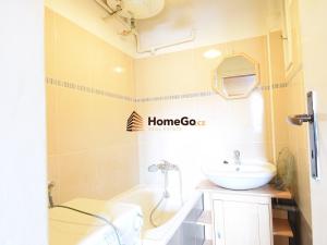 Pronájem bytu 1+kk, Praha - Vršovice, Vršovická, 25 m2