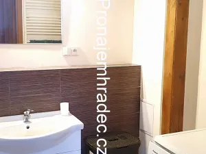 Pronájem bytu 2+kk, Hradec Králové, Okružní, 62 m2