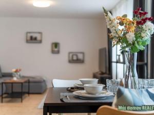 Pronájem bytu 2+kk, Praha - Čimice, Libčická, 55 m2