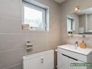 Pronájem bytu 2+kk, Praha - Čimice, Libčická, 55 m2