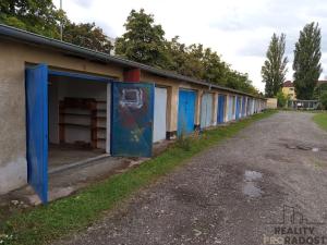 Prodej garáže, Pardubice, Demokratické Mládeže, 18 m2